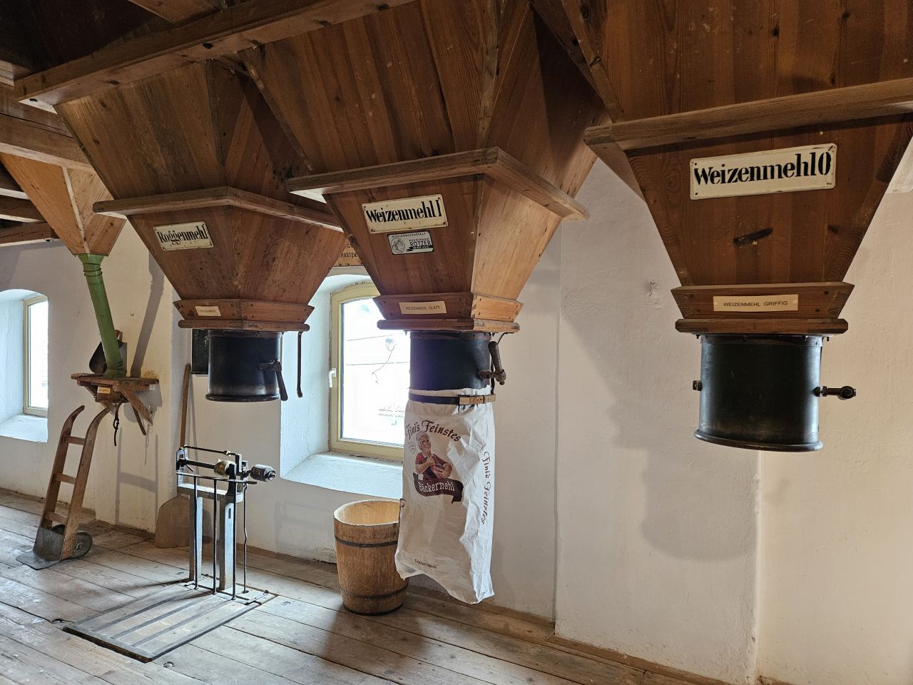 Blick in die Schaumühle Schrattenberg